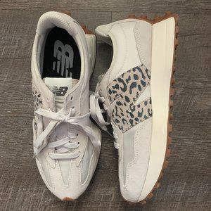 New Balance 327 sneakers
